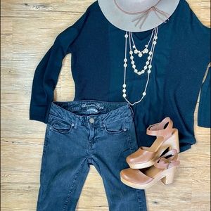 American Eagle black skinny jeans size 0